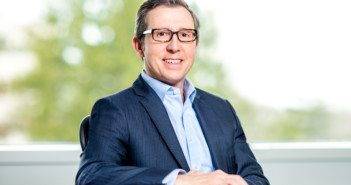 Microsoft and Dun & Bradstreet Embark on Mutually Beneficial Partnership Microsoft Dun & Bradstreet