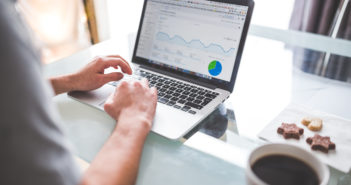 Buyer’s Guide: 7 Best Laptops for Stock Trading financial stock trading best laptops