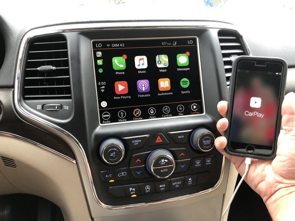 Infotainment 2014-2019 Jeep Grand Cherokee GPS Navigation 8.4 4C NAV UAQ Radio with Apple CarPlay & Android Auto