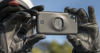 Review: Quad Lock Case and Mounting Solution Quadlock smartphone case mount mounting