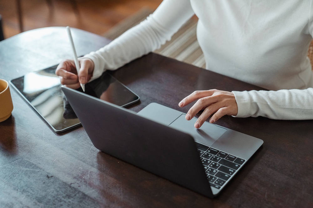 EC-Council AI skills certification https://www.pexels.com/photo/crop-faceless-female-entrepreneur-doing-multitasking-work-on-different-devices-4474033/