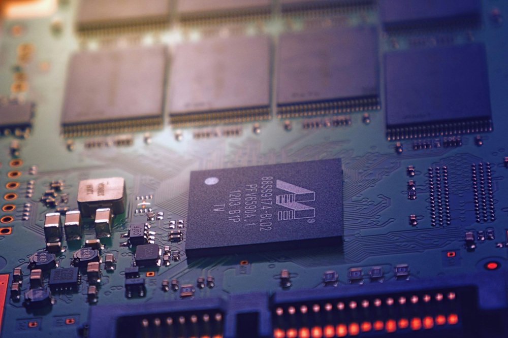 quantum computing qubits https://www.pexels.com/photo/photo-of-green-circuit-board-1105379/