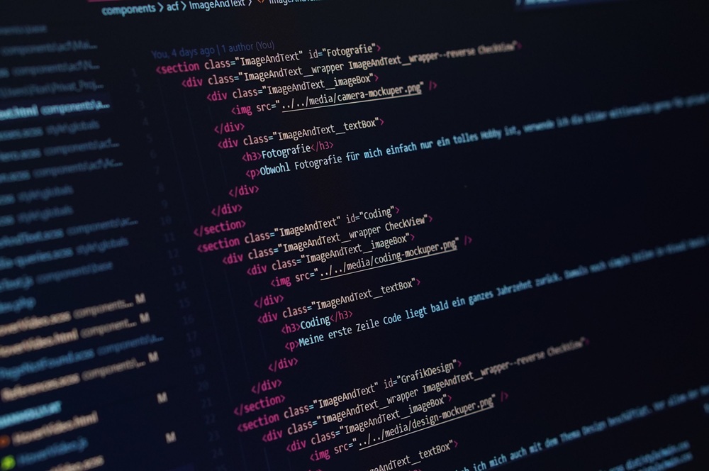 dast application security AppSec https://www.pexels.com/photo/text-on-computer-monitor-6308163/